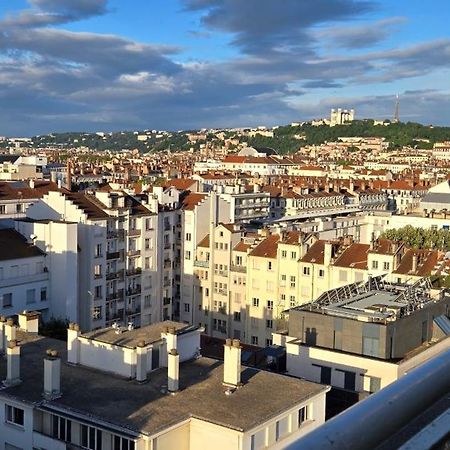 리옹 Plein Sud Terrasse Climatisation Garage Netflix 아파트 외부 사진