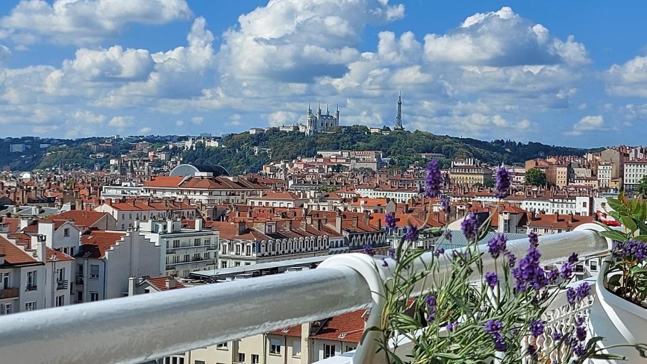 리옹 Plein Sud Terrasse Climatisation Garage Netflix 아파트 외부 사진